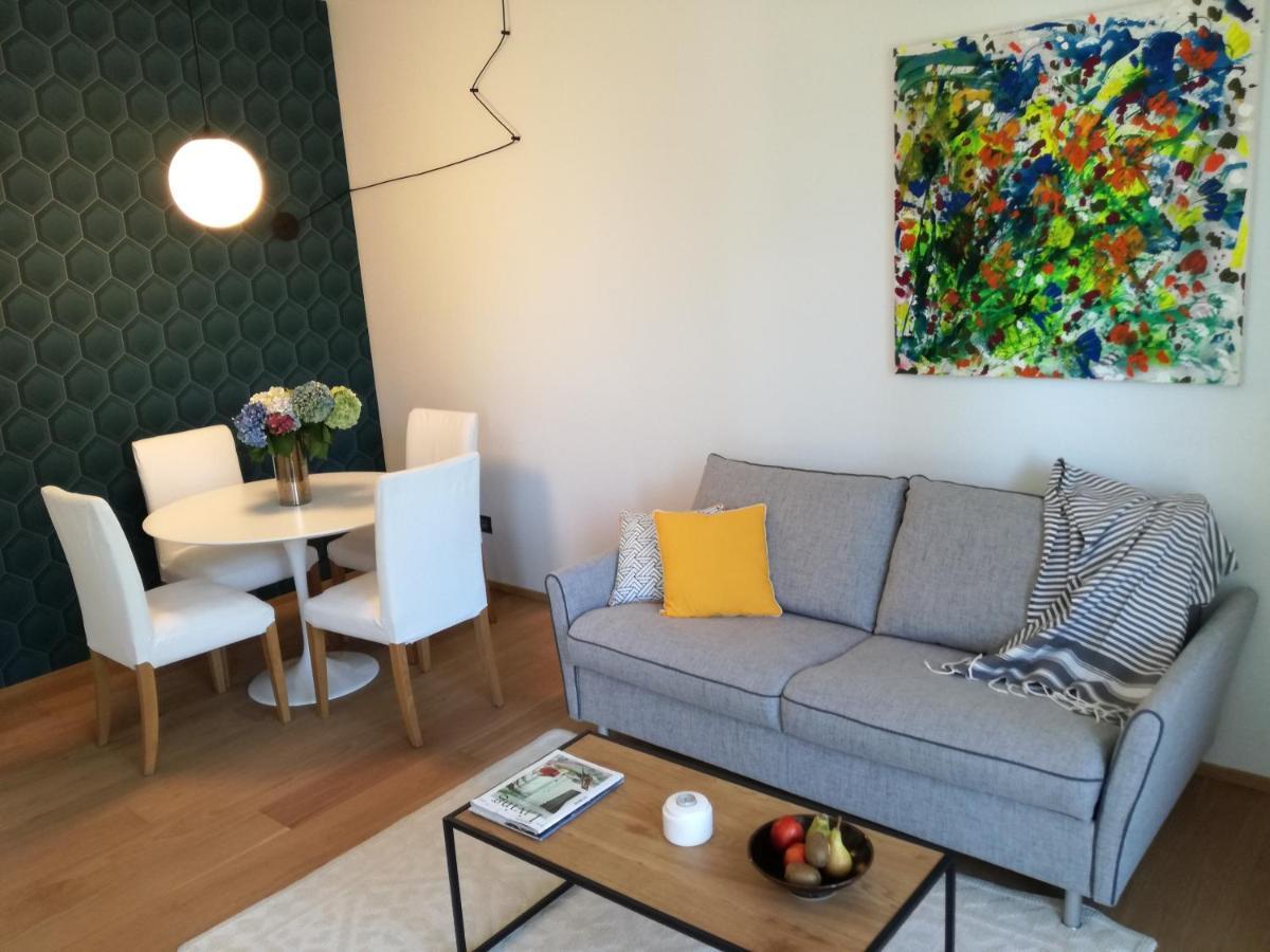 Suite 51 Appartamento Con Terrazzo A 50 Mt Dal Lago - Private Parking (Adults Only) Arona Eksteriør bilde