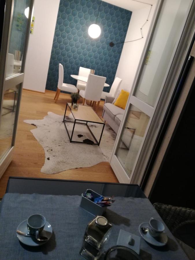 Suite 51 Appartamento Con Terrazzo A 50 Mt Dal Lago - Private Parking (Adults Only) Arona Eksteriør bilde