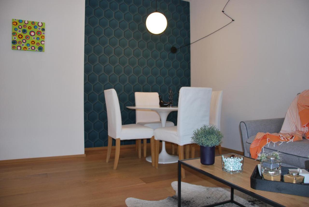 Suite 51 Appartamento Con Terrazzo A 50 Mt Dal Lago - Private Parking (Adults Only) Arona Eksteriør bilde