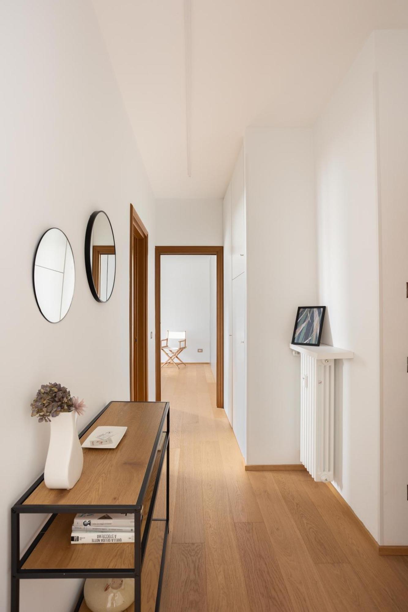 Suite 51 Appartamento Con Terrazzo A 50 Mt Dal Lago - Private Parking (Adults Only) Arona Eksteriør bilde