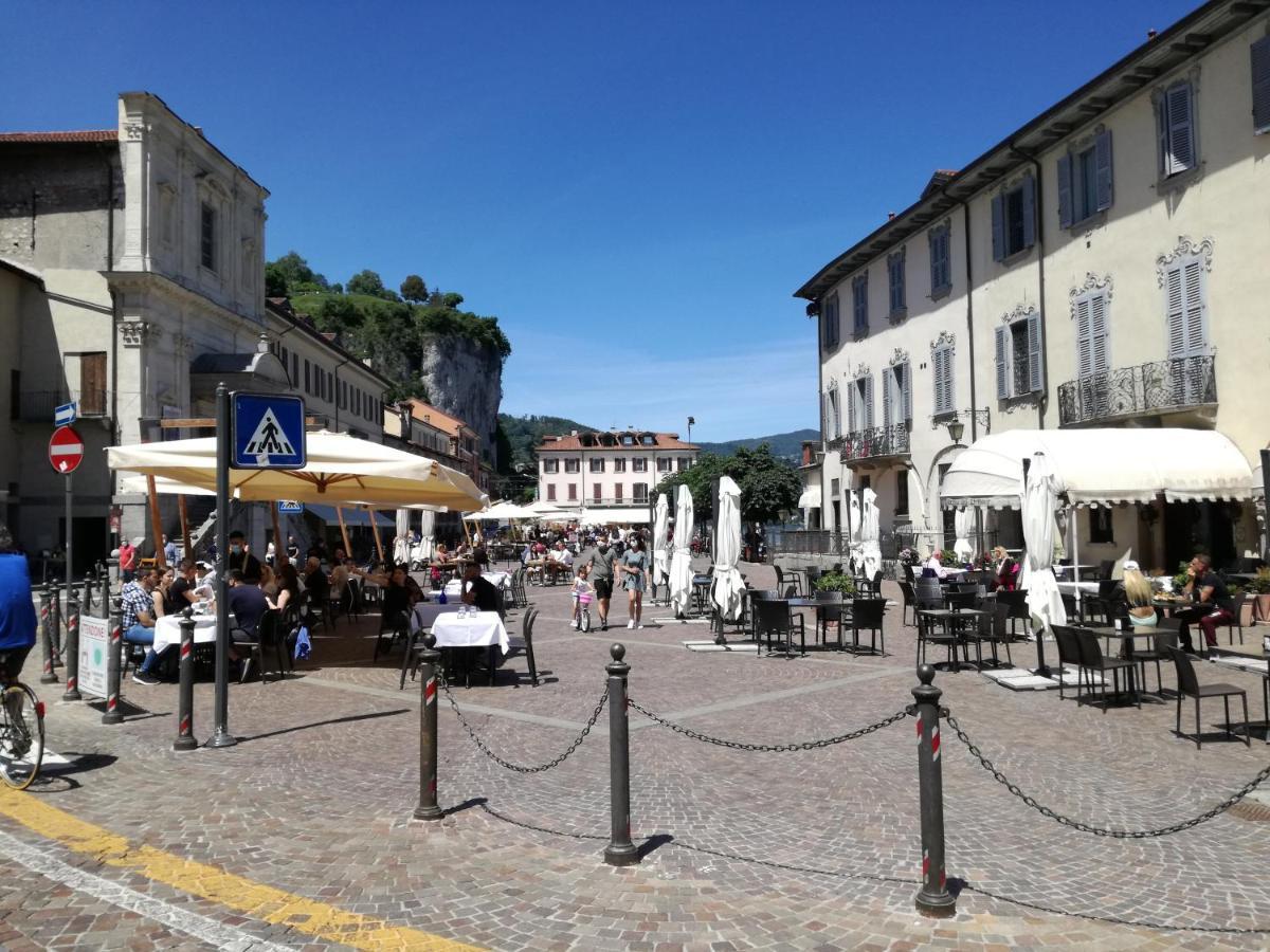 Suite 51 Appartamento Con Terrazzo A 50 Mt Dal Lago - Private Parking (Adults Only) Arona Eksteriør bilde