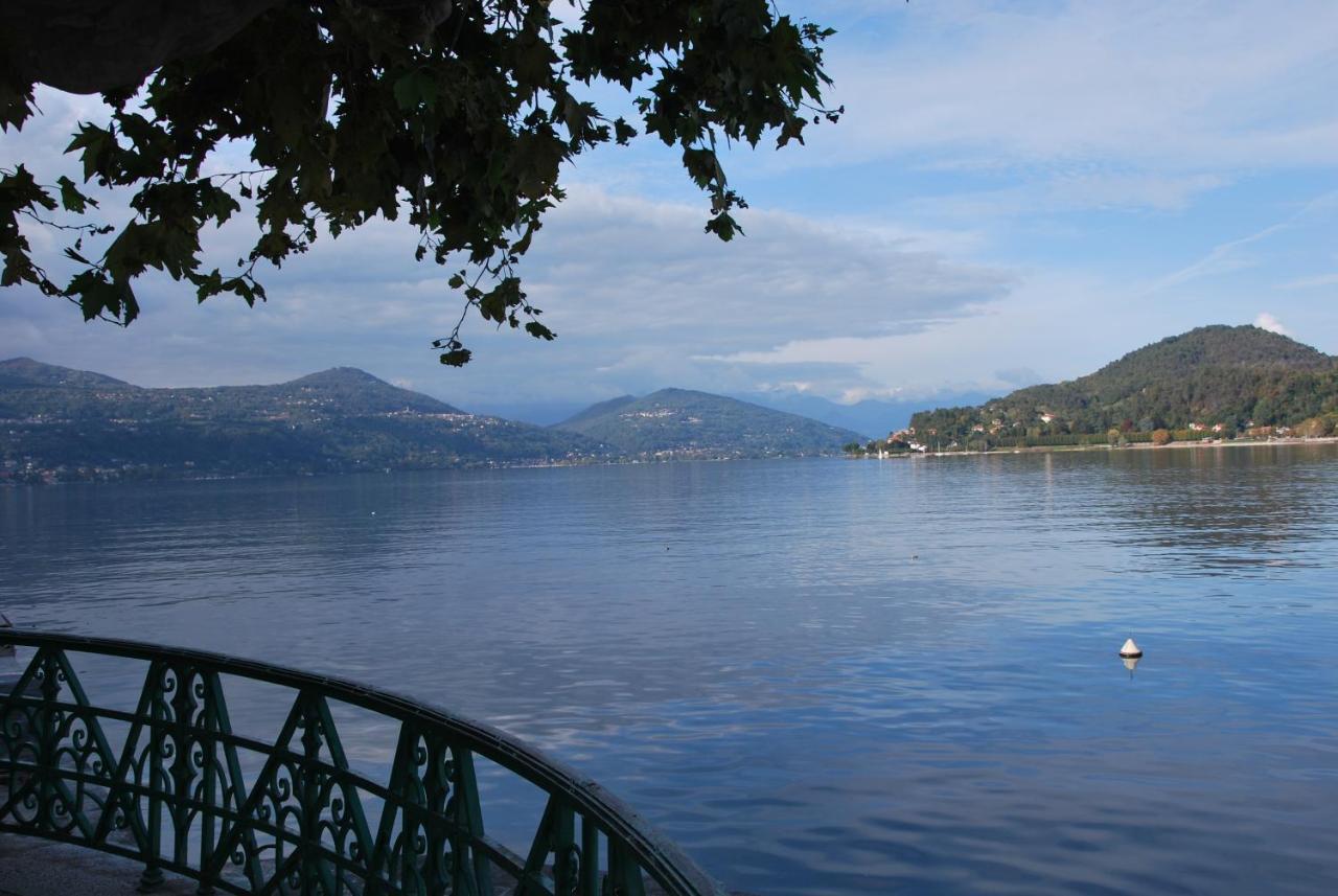 Suite 51 Appartamento Con Terrazzo A 50 Mt Dal Lago - Private Parking (Adults Only) Arona Eksteriør bilde